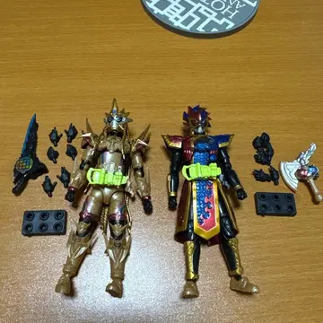 장동 가면라이더 이그제이드 2체 세트