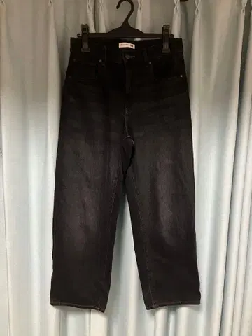 UNIQLO x JW Anderson 와이드 핏 청바지