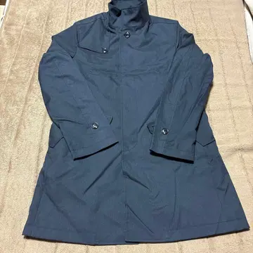 새상품급 코무사 다크 네이비 트렌치코트