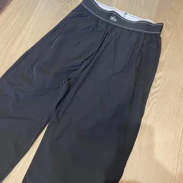 alo 블랙 캐주얼 팬츠 허리밴딩