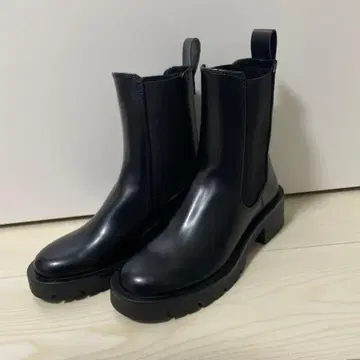 H&M CHELSEA BOOTS
