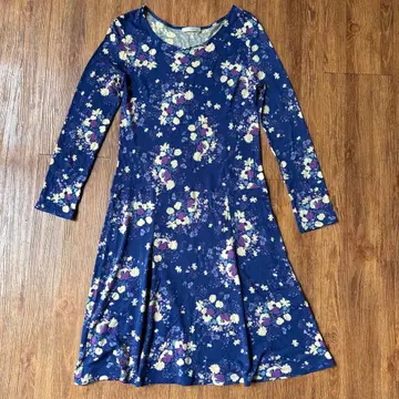 sportiff 꽃무늬 네이비 긴팔 원피스 사이즈 2