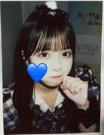 마스다 아야노 솔로 폴라로이드 체크 의상