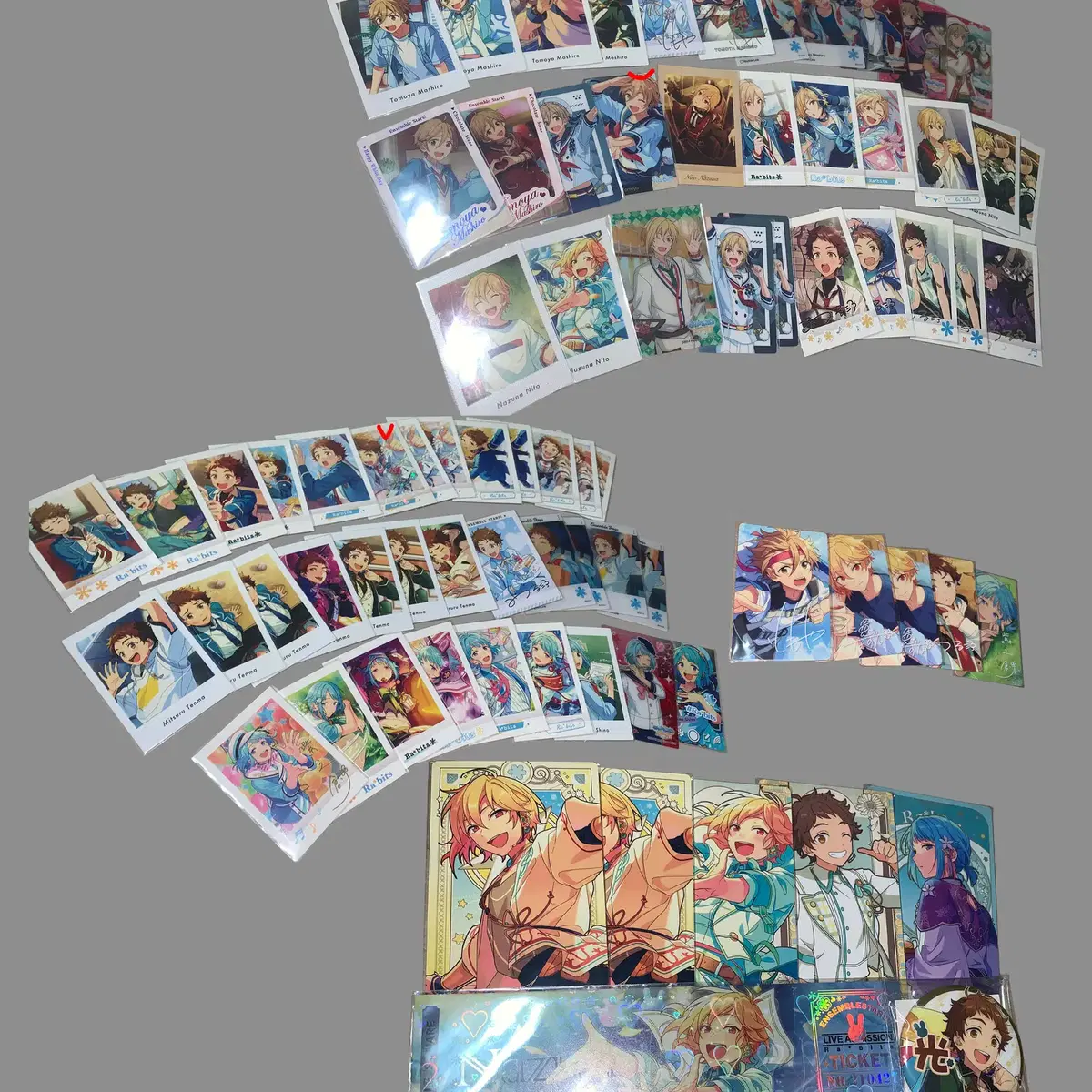 Half-priced Delivery) Ensemble Stars! Rabbits goods bulk sale Tomoya Nazuna Mitsuru Hajime