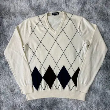 Aquascutum V넥 아가일 니트 L 사이즈