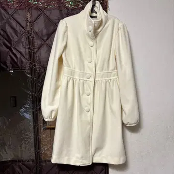 화이트 플리스 롱 코트