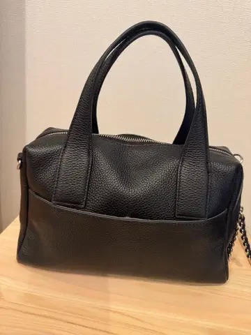 ear PAPILLONNER 천연 가죽 스터드 숄더 보스턴 백