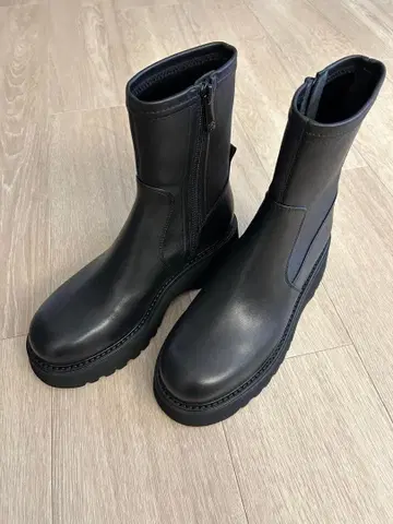 STACCATO 미사용 사이드 고어 부츠