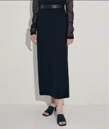 CITY STUDIOS 스무스 타이트 스트레치 스커트 블랙