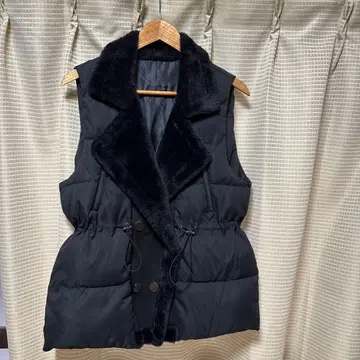 블랙 다운 베스트 인조 모피 포함