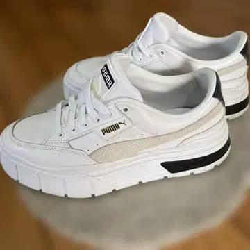 12월 16일까지 최종 가격 Puma 플랫폼 스니커즈 38