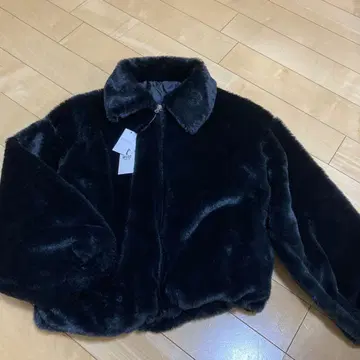 새상품 WEGO 블랙 인조 모피 블루종 S 사이즈