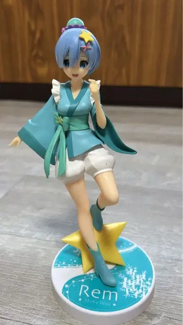 렘 피규어 별 모양 베이스 포함