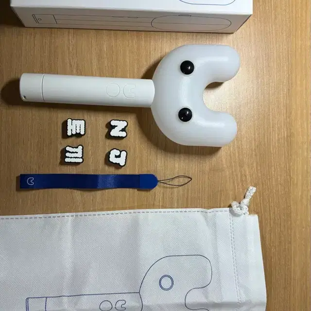 [가격 제안 O] 뉴진스 응원봉+파츠 4pc+상자+파우치+줄