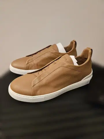 제냐 트리플 스티치 스니커즈