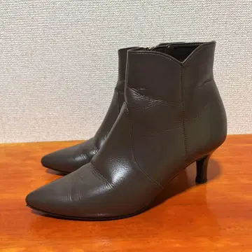 오데뜨 앤 오딜 포인티드 부티 브라운 22.5cm