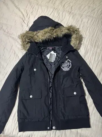 새상품 LIZ LISA 후드 부착 블랙 다운 자켓 사이즈 0