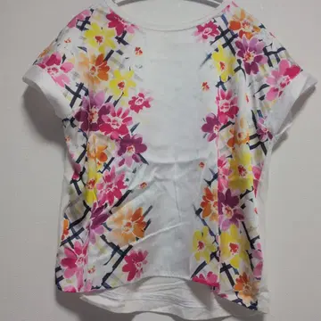 Chesty 반팔 꽃무늬 T셔츠