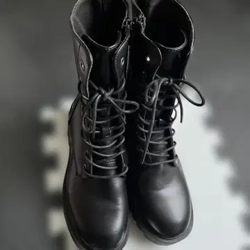 atta girl 레이스업 부츠