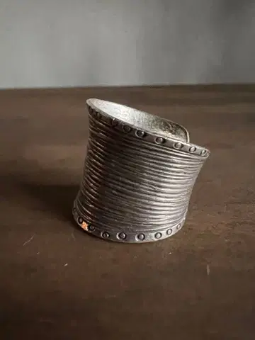 카렌 실버 / 반지