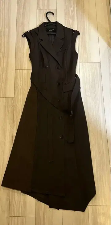 유나이티드 도쿄 UNITED TOKYO 다크 브라운 베스트 원피스