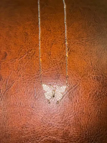 AVALANCHE 버터플라이 목걸이 실버