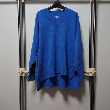 OPAQUE.CLIP 파랑 V넥 니트 M 사이즈