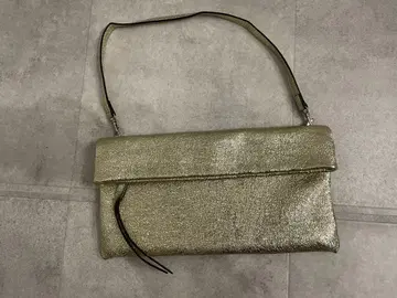 골드 클러치백 포켓 부착