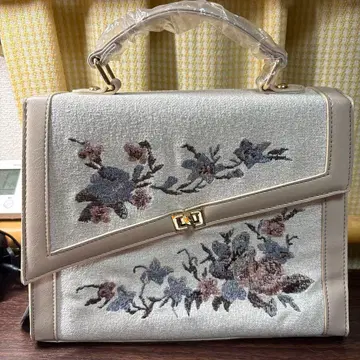 Fi.n.t 꽃무늬 자수 핸드백