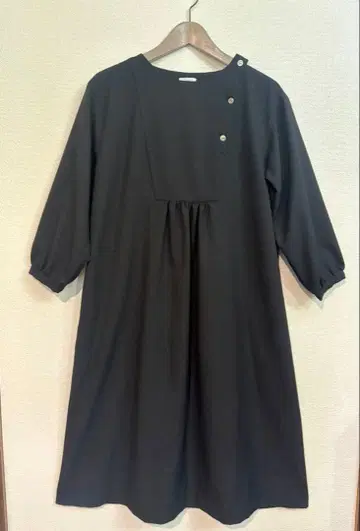 [ ina ] 이나 새상품급 절개 개더 긴팔 롱 원피스 블랙 프리