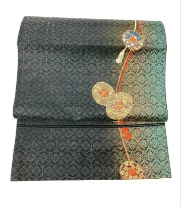 차분한 색감의 후쿠로 오비