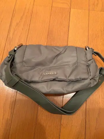 JEANASIS 카키 숄더백