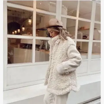 ALEXIA STAM 무스탕 코트 화이트 보아 자켓