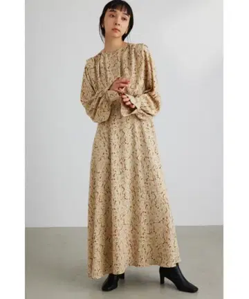 STYLEMIXER 페인트 패턴 개더 원피스