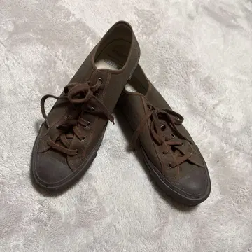 브라운 캔버스 로우컷 스니커즈