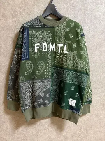 FDMTL 반다나 패턴 맨투맨