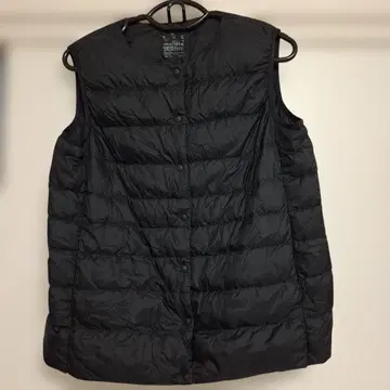무인양품 블랙 다운 베스트 XL 사이즈