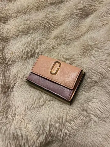 마크제이콥스 3단 폴더형 지갑