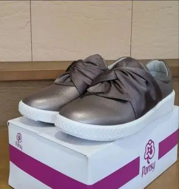 새상품 판지 1393 퍼플 23.5 발이 화려해지고 탈착이 편안한 경량