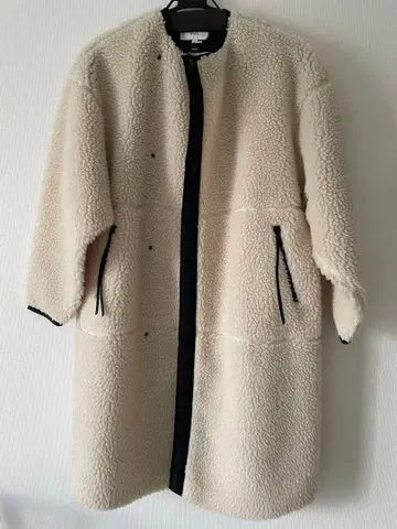 HYKE (하이크) 보아 롱 코트 1