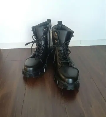 새상품 블랙 부츠 통굽 사이드 지퍼 부츠 남성용 42 신발