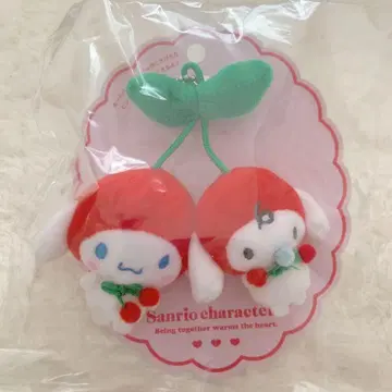 산리오 시나모롤 체리 브로치 마스코트