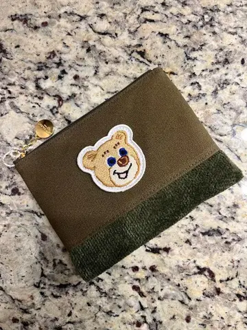 LOVERARY BY FEILER 곰 자수 파우치