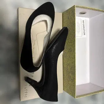 새상품 오리엔탈 트래픽 블랙 스웨이드 스틸레토 하이힐