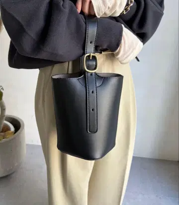 새상품급 Dou Dou 버클 원핸들백 숄더백