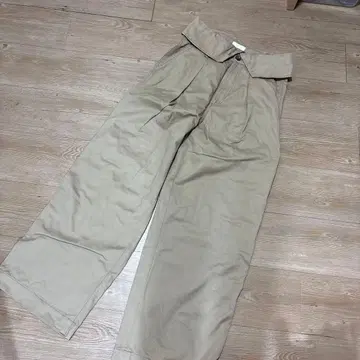 파시오네 살로펫 팬츠 포켓 베이지 로브 카고