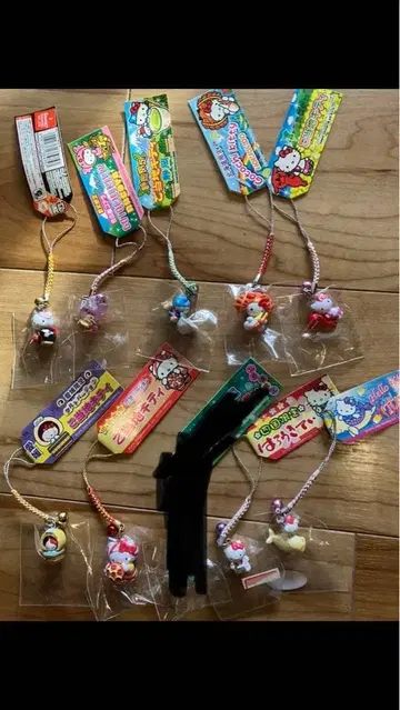 헬로키티 스트랩