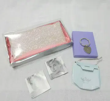 ALTHORP 오르소프 하트 비즈 자수 파우치