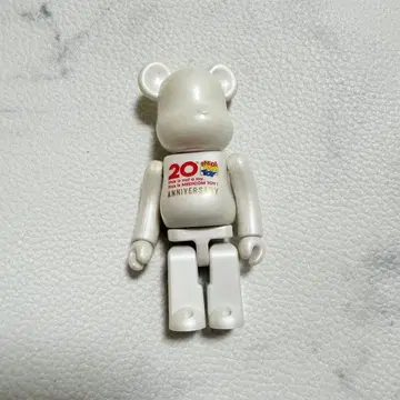 20주년 베어브릭 화이트 K로고