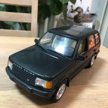 초레어 3rd 레인지 로버 보그 모델카